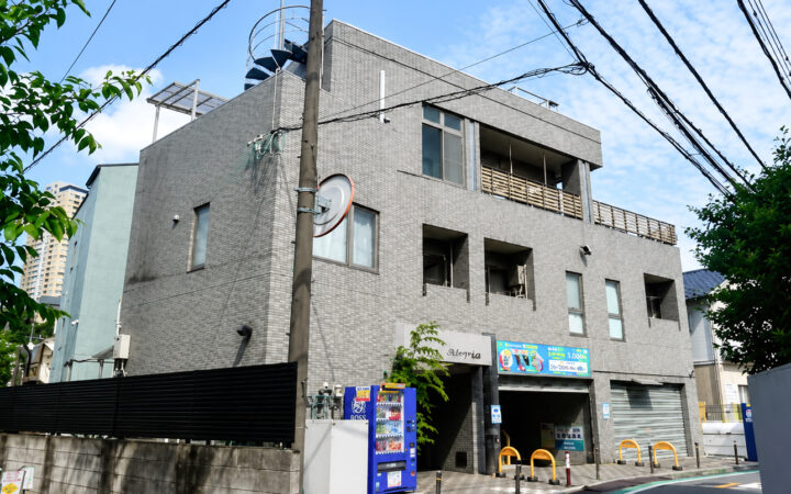 距骨サロン谷中銀座店院内写真01